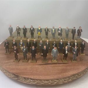 Vintage pierce preisdents of the US lot of 30 pieces.